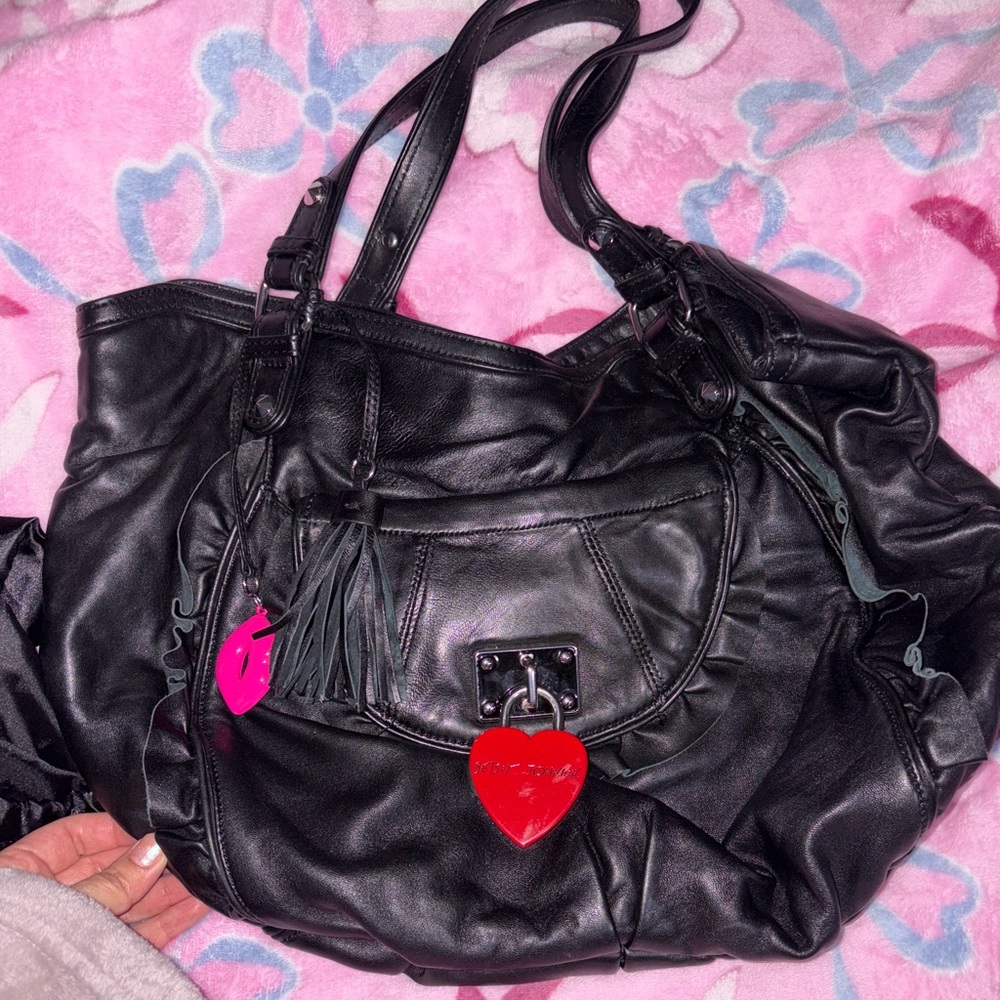 Betsey Johnson Locking Lips Tote 💋